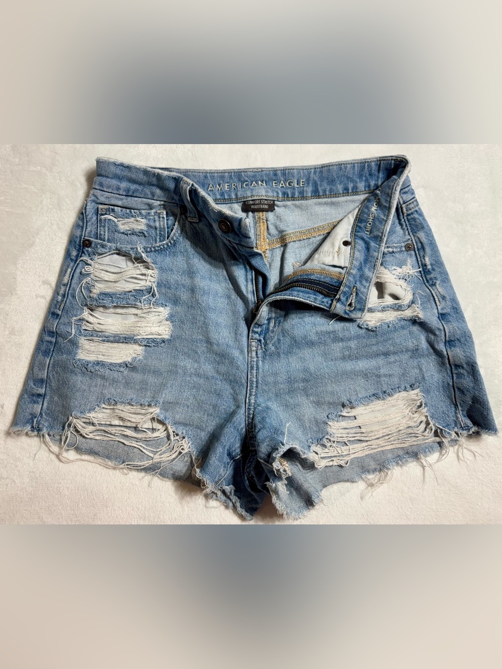 American Eagle Curvy Mom Distressed High Rise Short Comfort Stretch Waistband